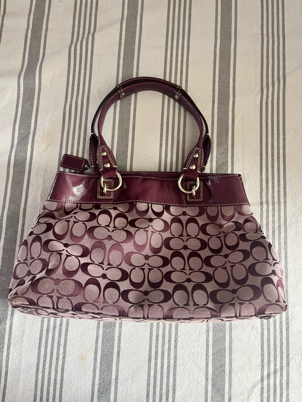 Coach Penelope Signature Shoulder Bag in Purple Plum - Picture 5 of 12